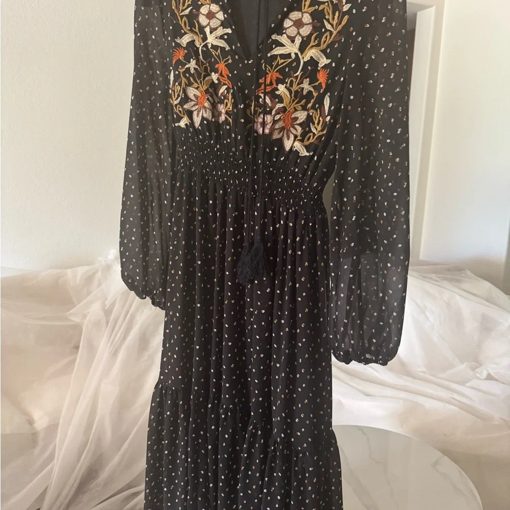 Floral Embroidered Long Sleeve Dress - Picture 3 of 12